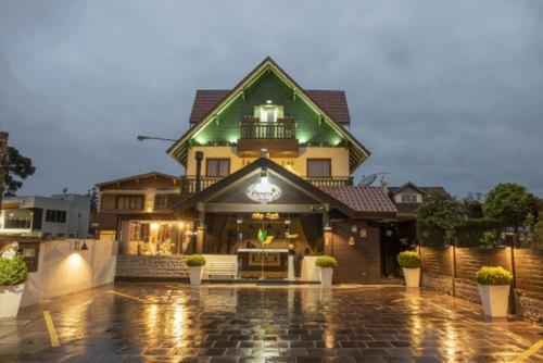 Hotel Premium Грамаду Экстерьер фото